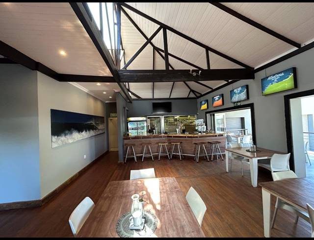 519.50M² BUSINESS FOR SALE IN JEFFREYS BAY CENTRAL